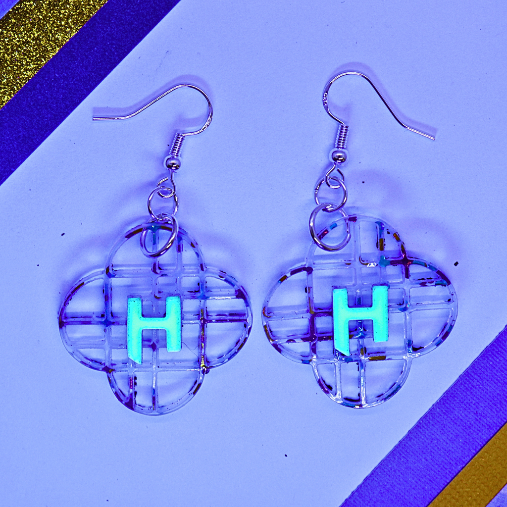 KPop Demon Hunters Rumi Earrings (Glow in the Dark)