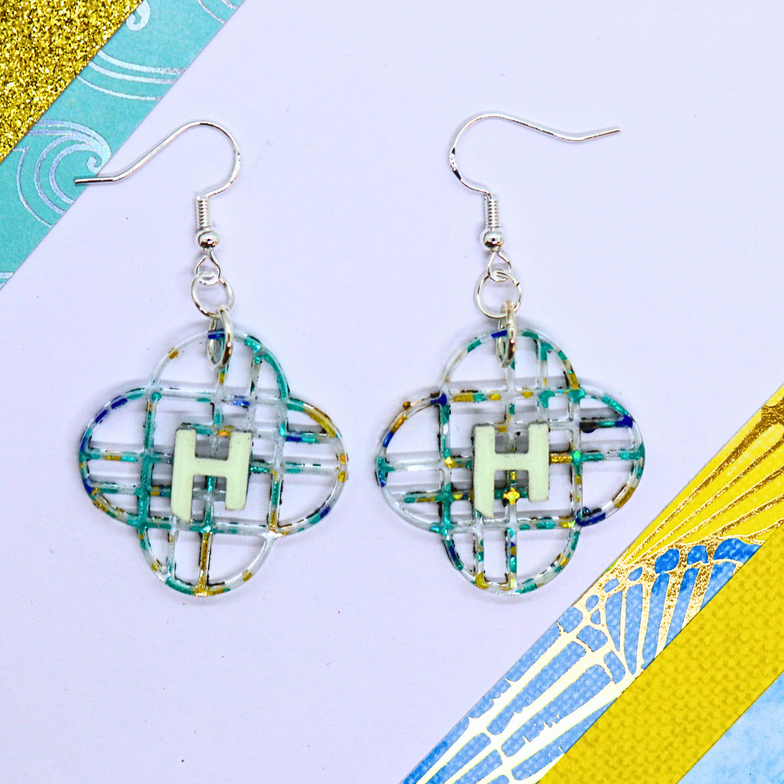 KPop Demon Hunters Zoey Earrings (Glow in the Dark)