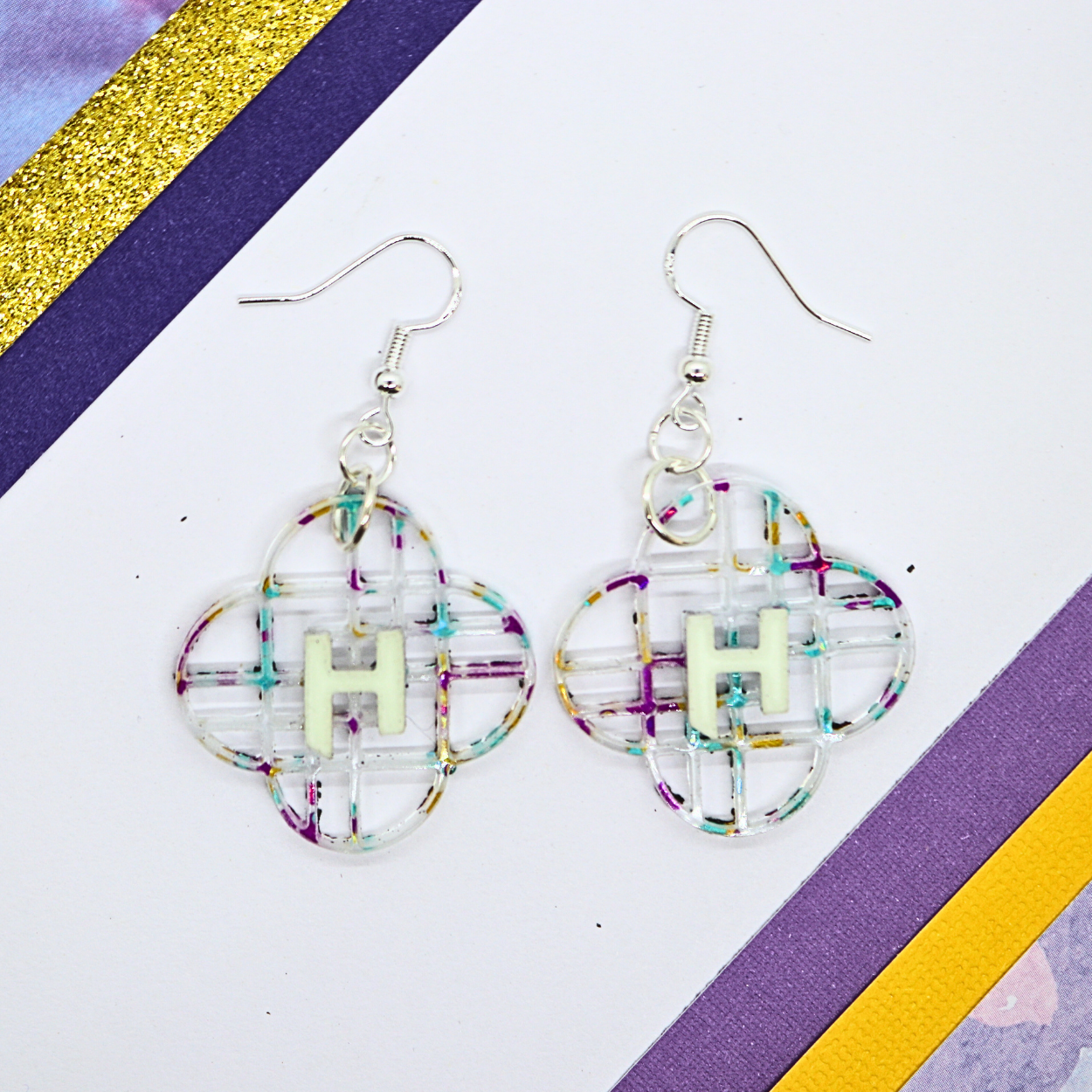 KPop Demon Hunters Rumi Earrings (Glow in the Dark)