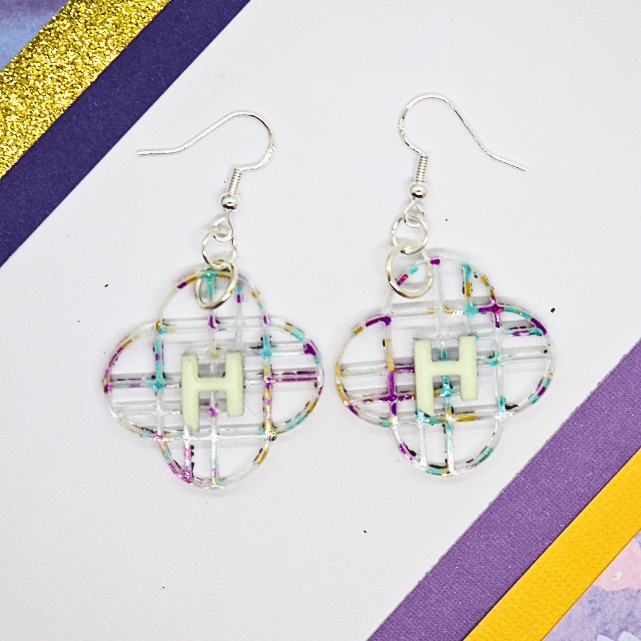 KPop Demon Hunters Rumi Earrings (Glow in the Dark)