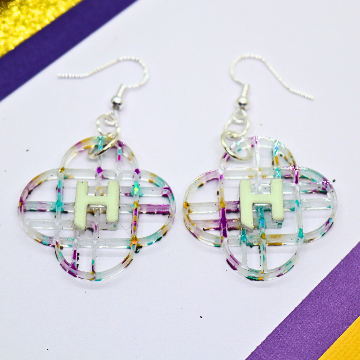 KPop Demon Hunters Rumi Earrings (Glow in the Dark)