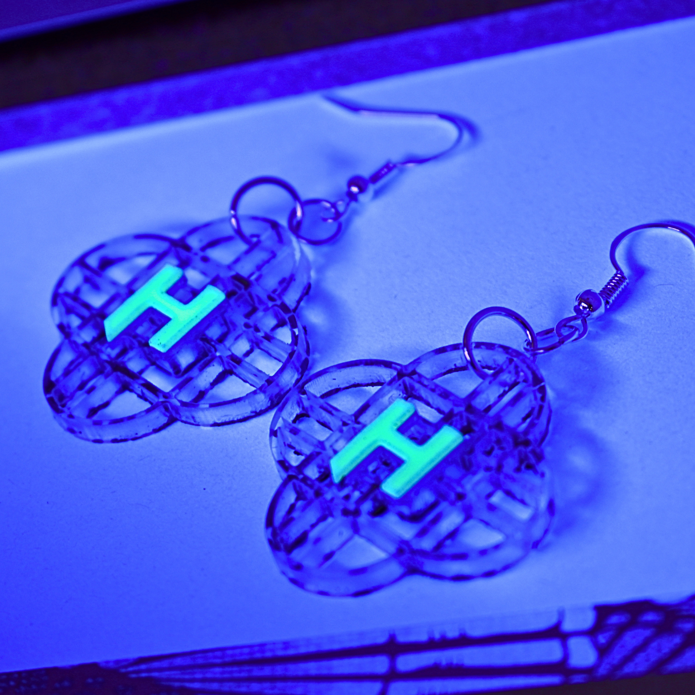 KPop Demon Hunters Mira Earrings (Glow in the Dark)